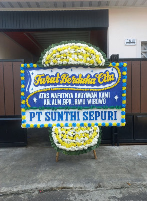 Papan Bunga Duka di Sambi